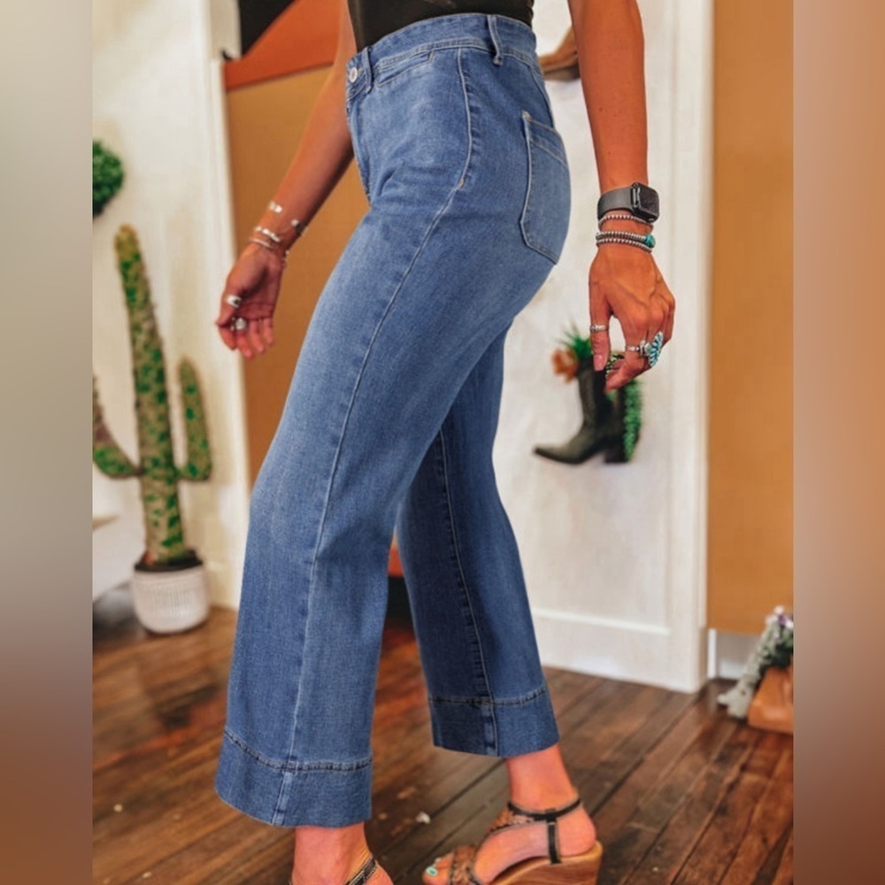 High Waist Bootcut Cropped Jean - Picture 3 of 8